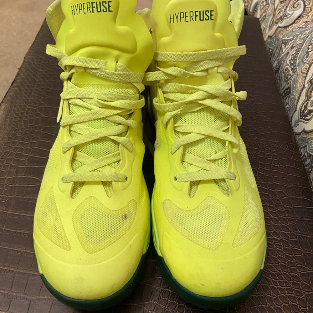 NIKE ZOOM HYPERFUSE VOLT/GORGE GREEN SNEAKERS